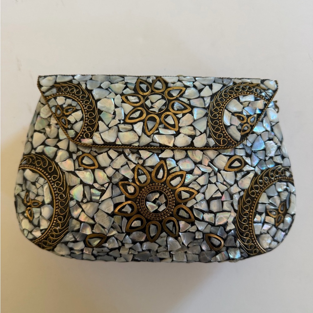 Antik Kraft Mosaic Mother of Pearl Clutch with Gold Accents - Picture 2 of 4